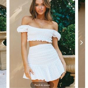 selfie leslie skirt/ top white set